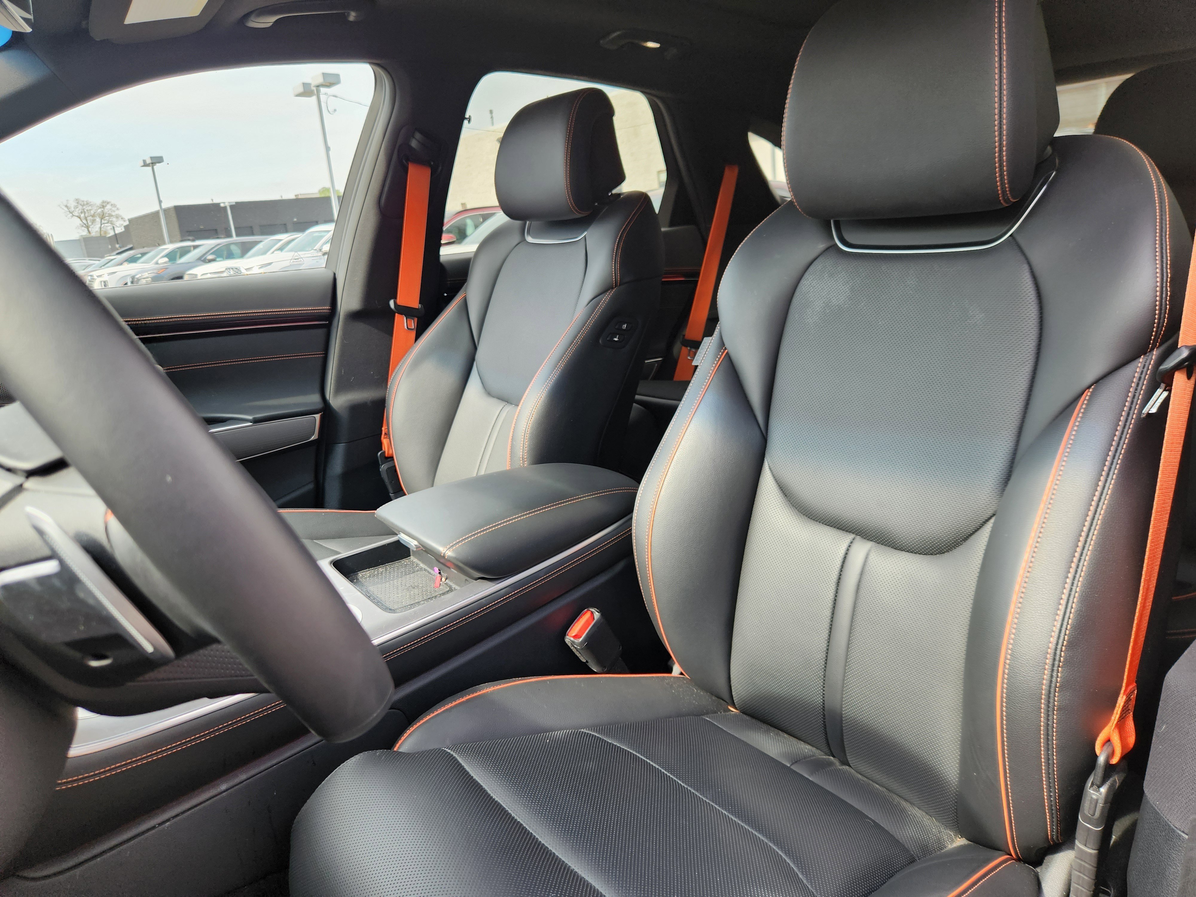 Used 2026 Genesis GV70 3.5T Sport Advanced image 8