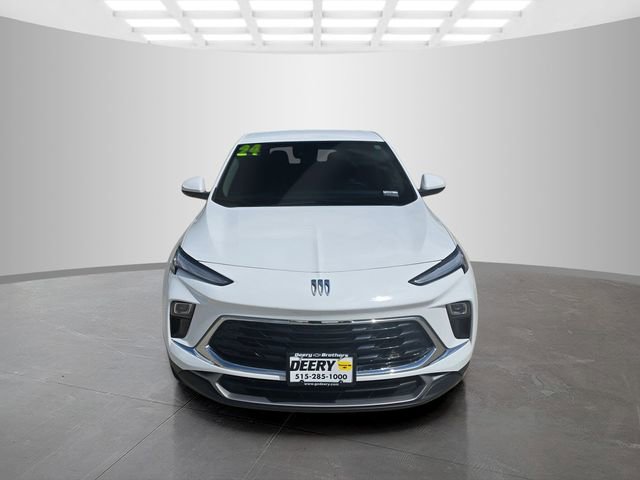 Used 2024 Buick Encore GX Preferred AWD/4WD image 3