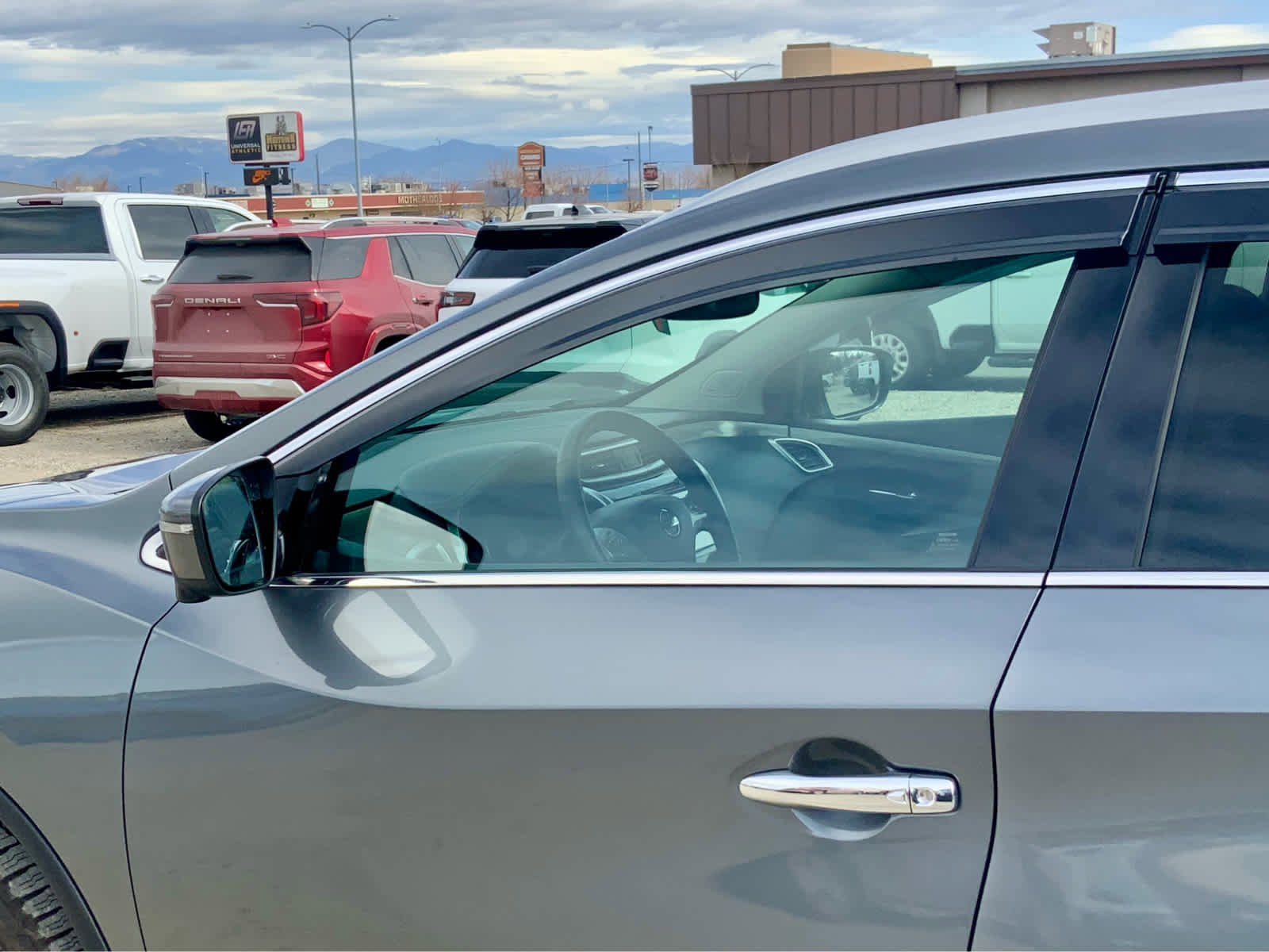 Used 2018 Nissan Murano SV image 11