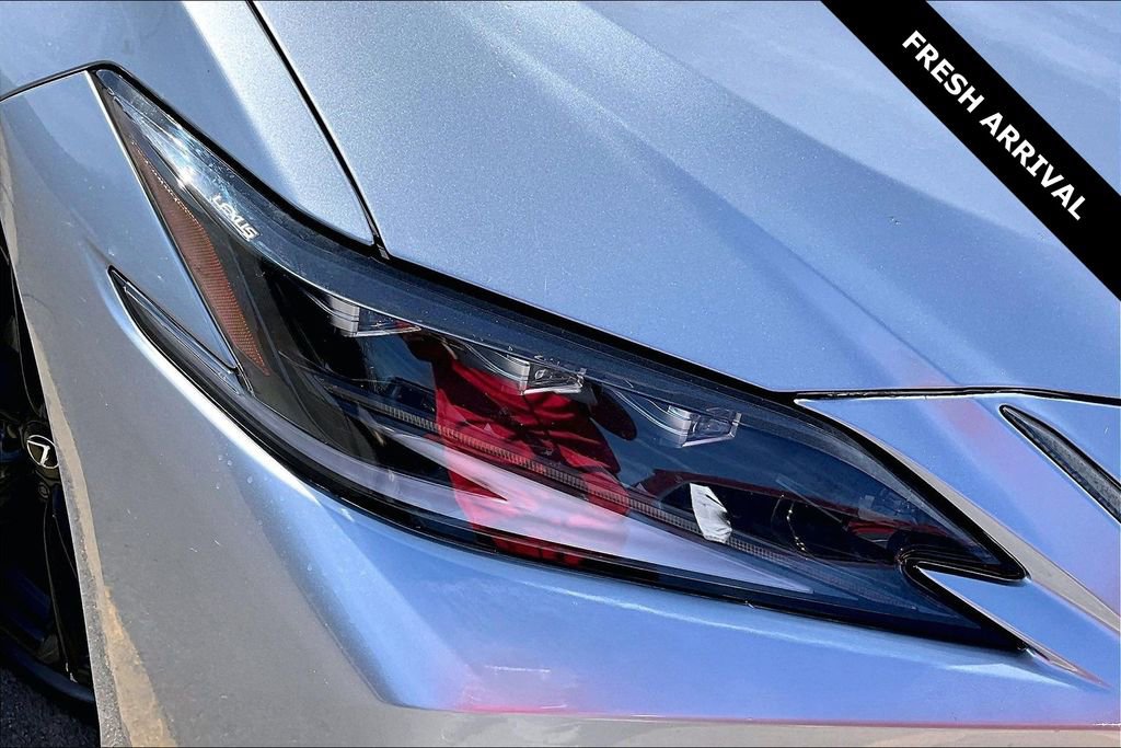 Used 2024 Lexus ES 350 F Sport w/ Accessory Package (Z2) image 31