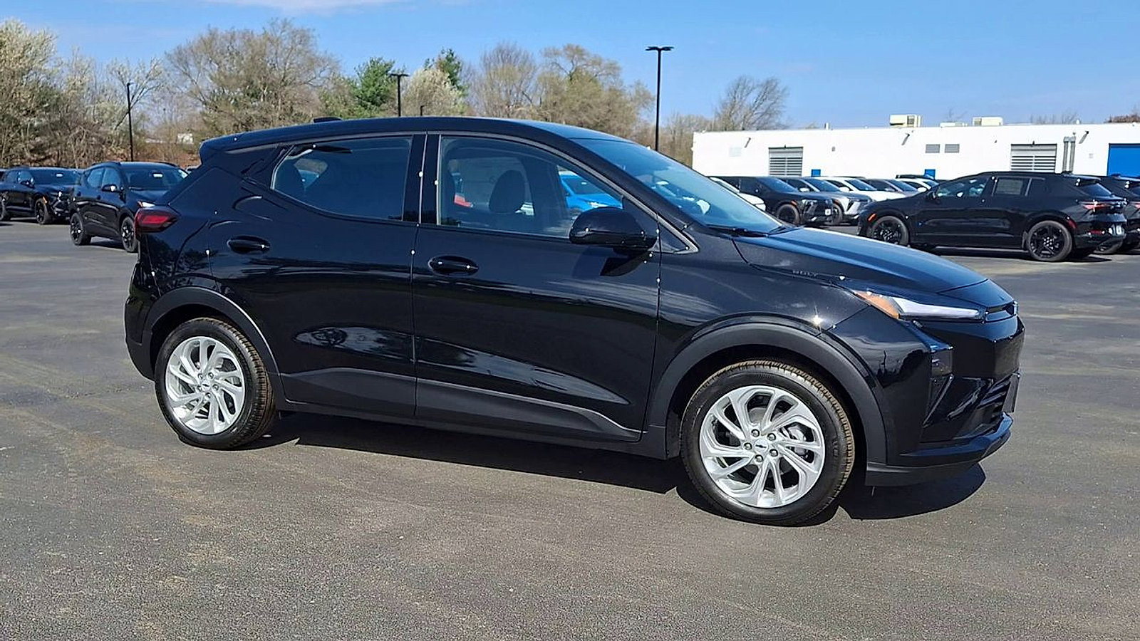 New 2027 Chevrolet Bolt LT image 4