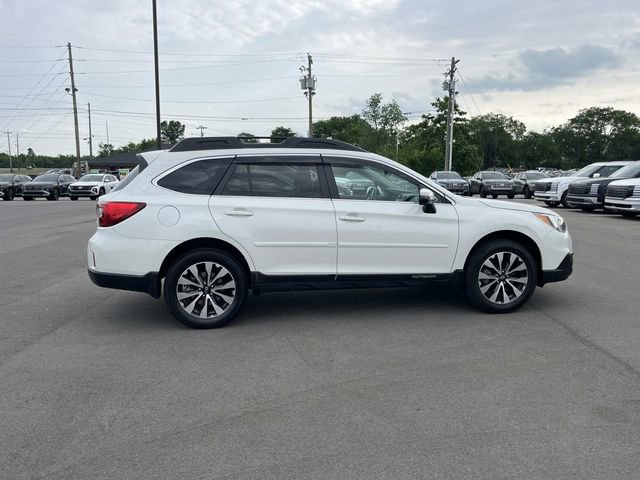 Used 2017 Subaru Outback 2.5i Limited AWD/4WD image 4