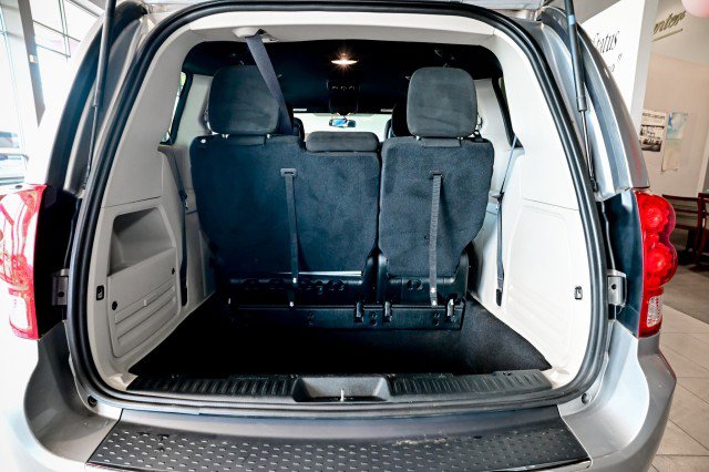 Used 2017 Dodge Grand Caravan SE FWD image 20