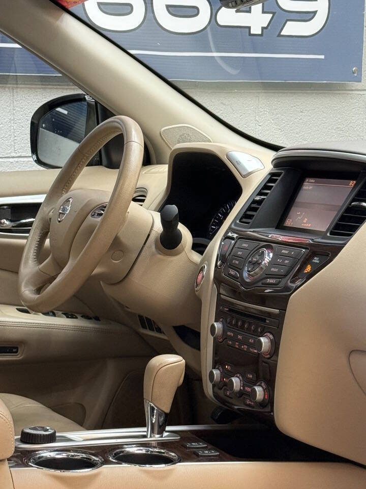 Used 2013 Nissan Pathfinder SL w/ SL Premium Pkg AWD/4WD image 15