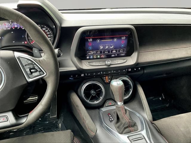 Used 2019 Chevrolet Camaro ZL1 RWD image 11