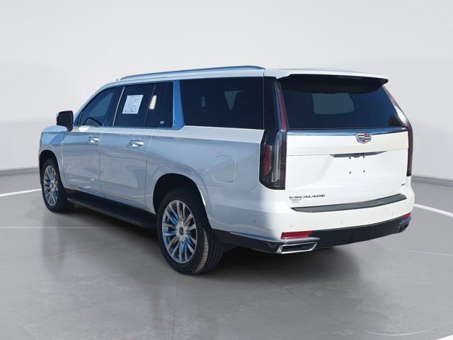 Used 2022 Cadillac Escalade ESV Premium Luxury image 5