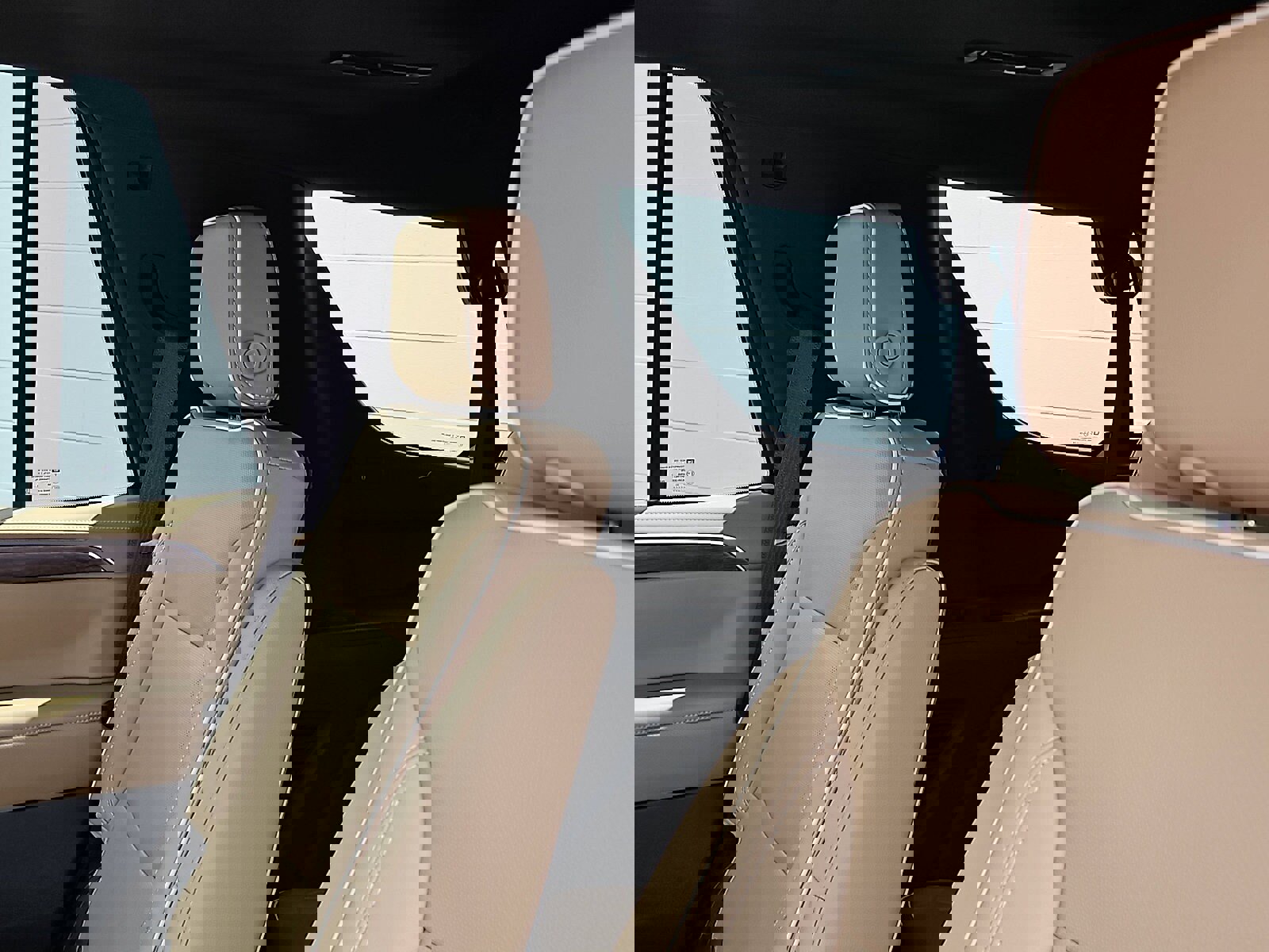 Used 2021 Chevrolet Tahoe Premier w/ Premium Package image 8