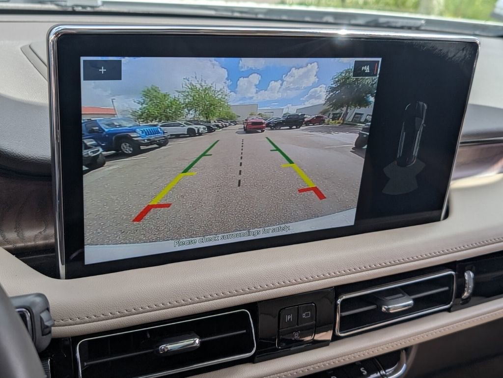 Used 2023 Lincoln Nautilus Reserve image 21