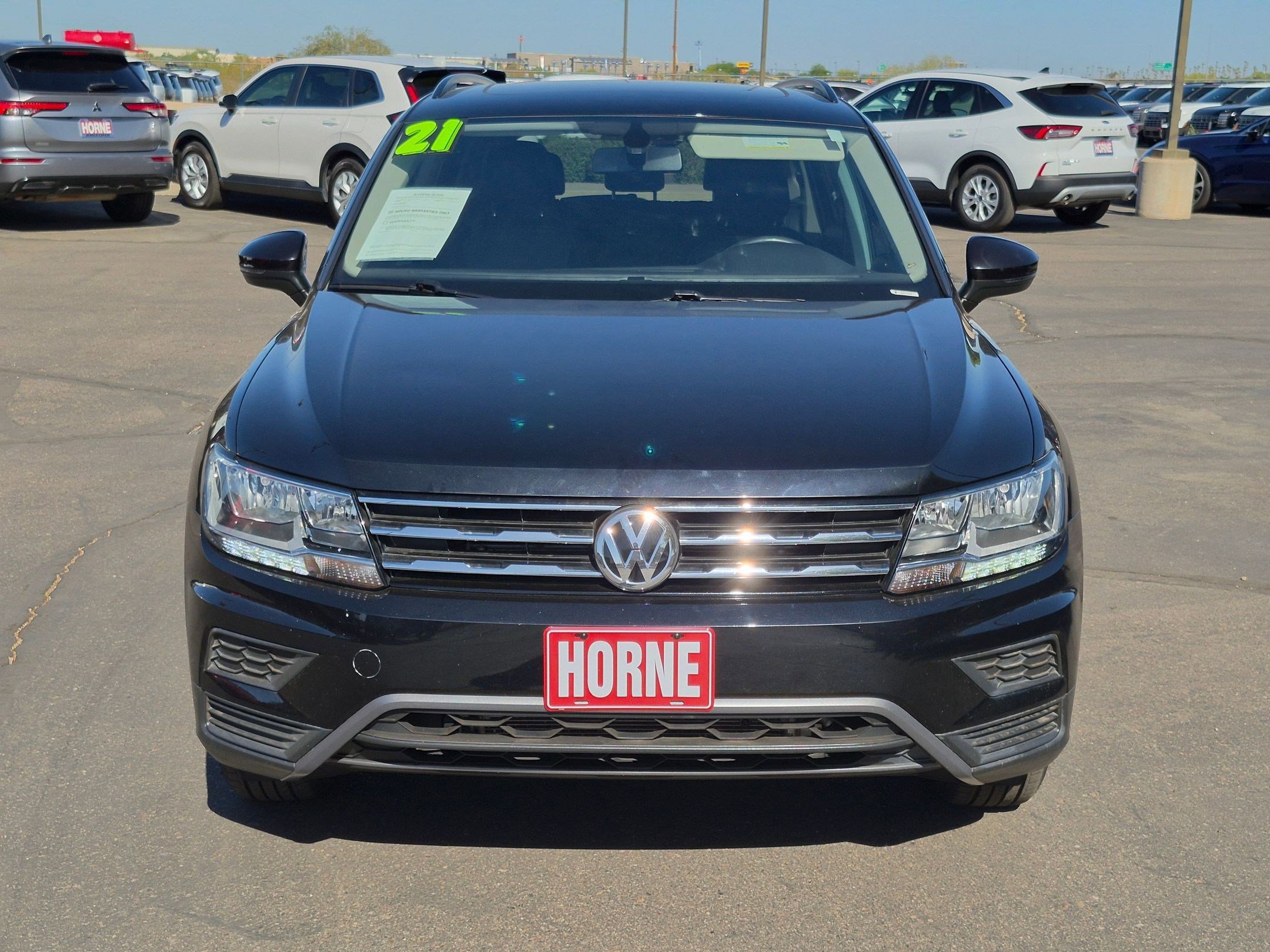 Used 2021 Volkswagen Tiguan SE w/ Panoramic Sunroof Package FWD image 2