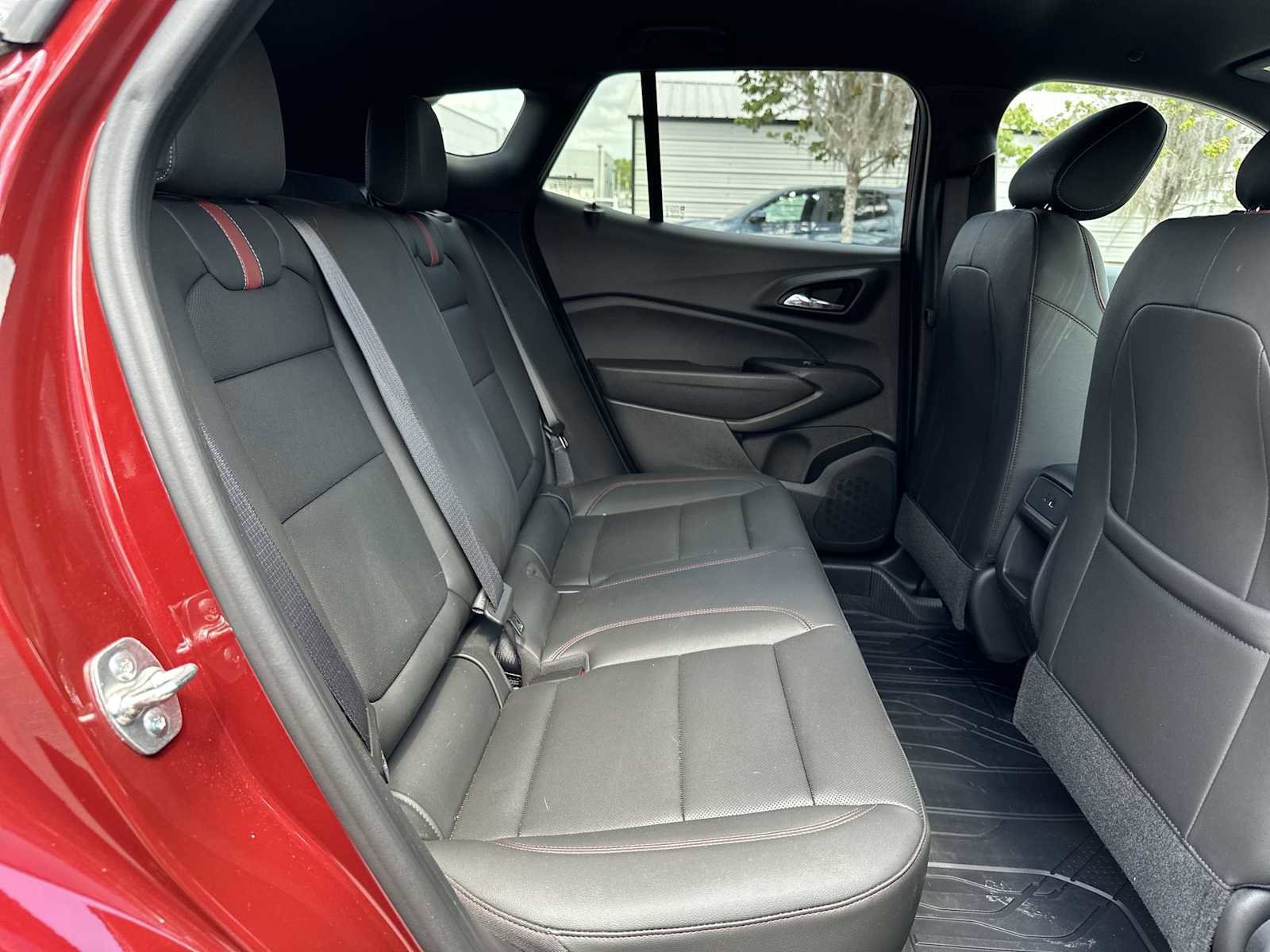 Certified 2025 Chevrolet Trax RS w/ Driver Confidence Package FWD image 19