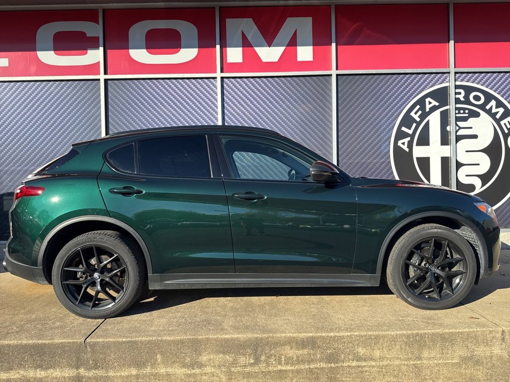 Used 2019 Alfa Romeo Stelvio Sport w/ Quick Order Package 22J Sport image 2