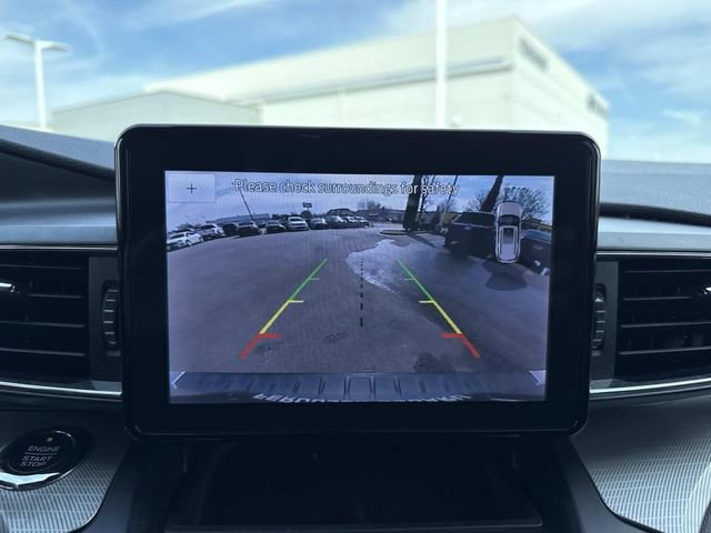 Used 2020 Ford Explorer XLT w/ Equipment Group 202A image 25