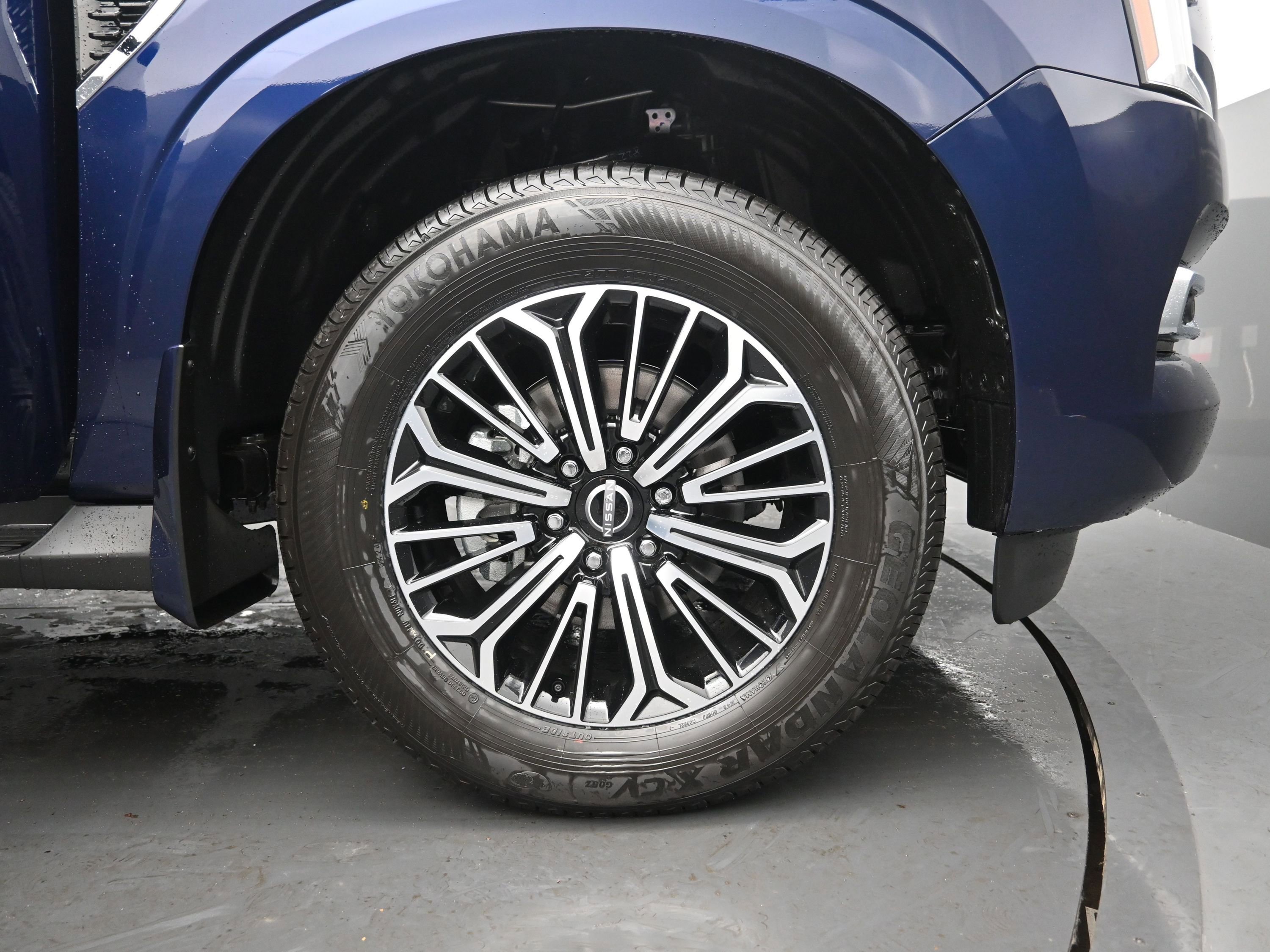 New 2025 Nissan Armada SL image 30