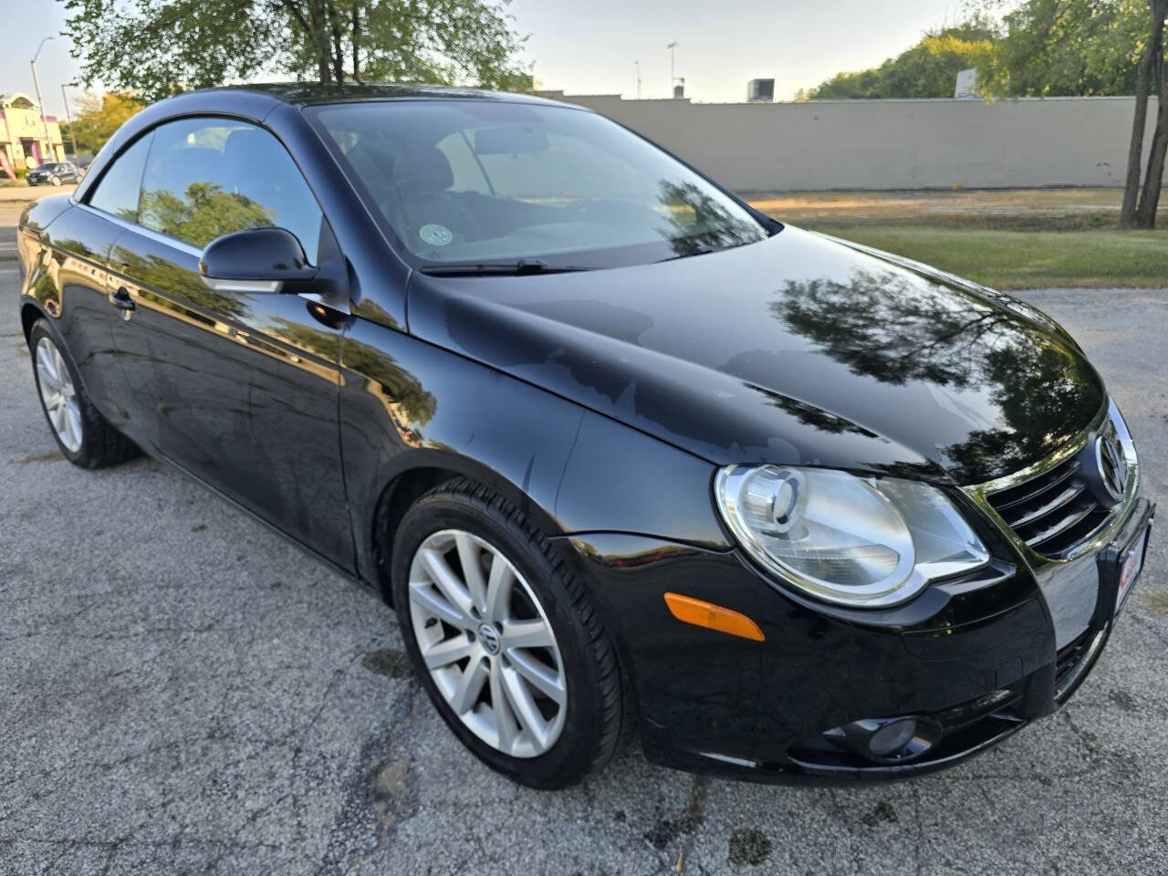 Used 2008 Volkswagen Eos 2.0T image 3