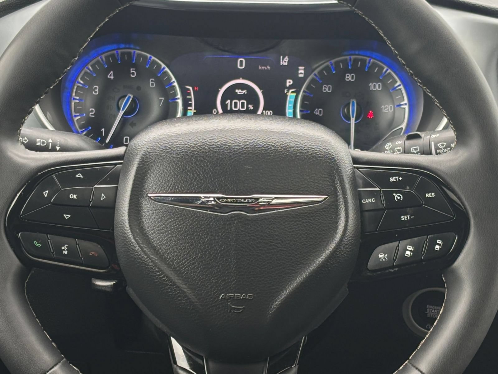 Used 2025 Chrysler Pacifica Limited FWD image 27