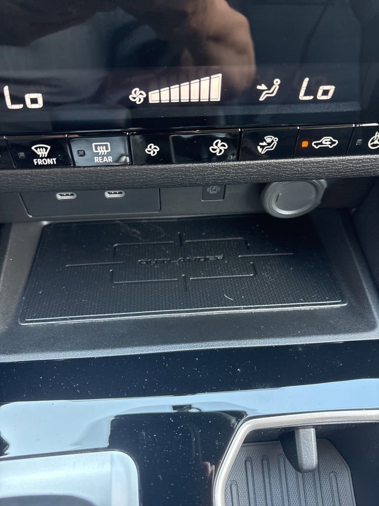 New 2026 Mitsubishi Outlander FWD image 23