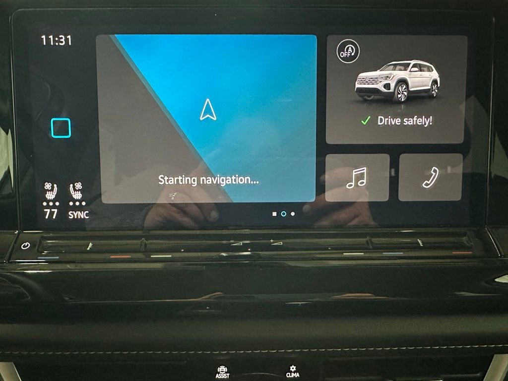 Used 2025 Volkswagen Atlas SE AWD/4WD image 26