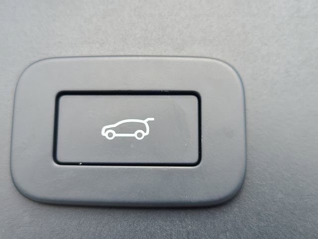 Used 2024 Land Rover Range Rover Evoque S AWD/4WD image 7