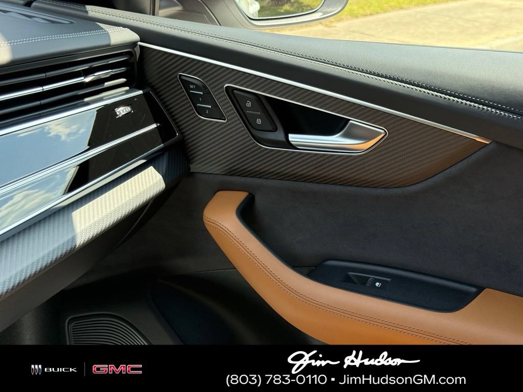 Used 2025 Audi RS Q8 performance AWD/4WD image 39