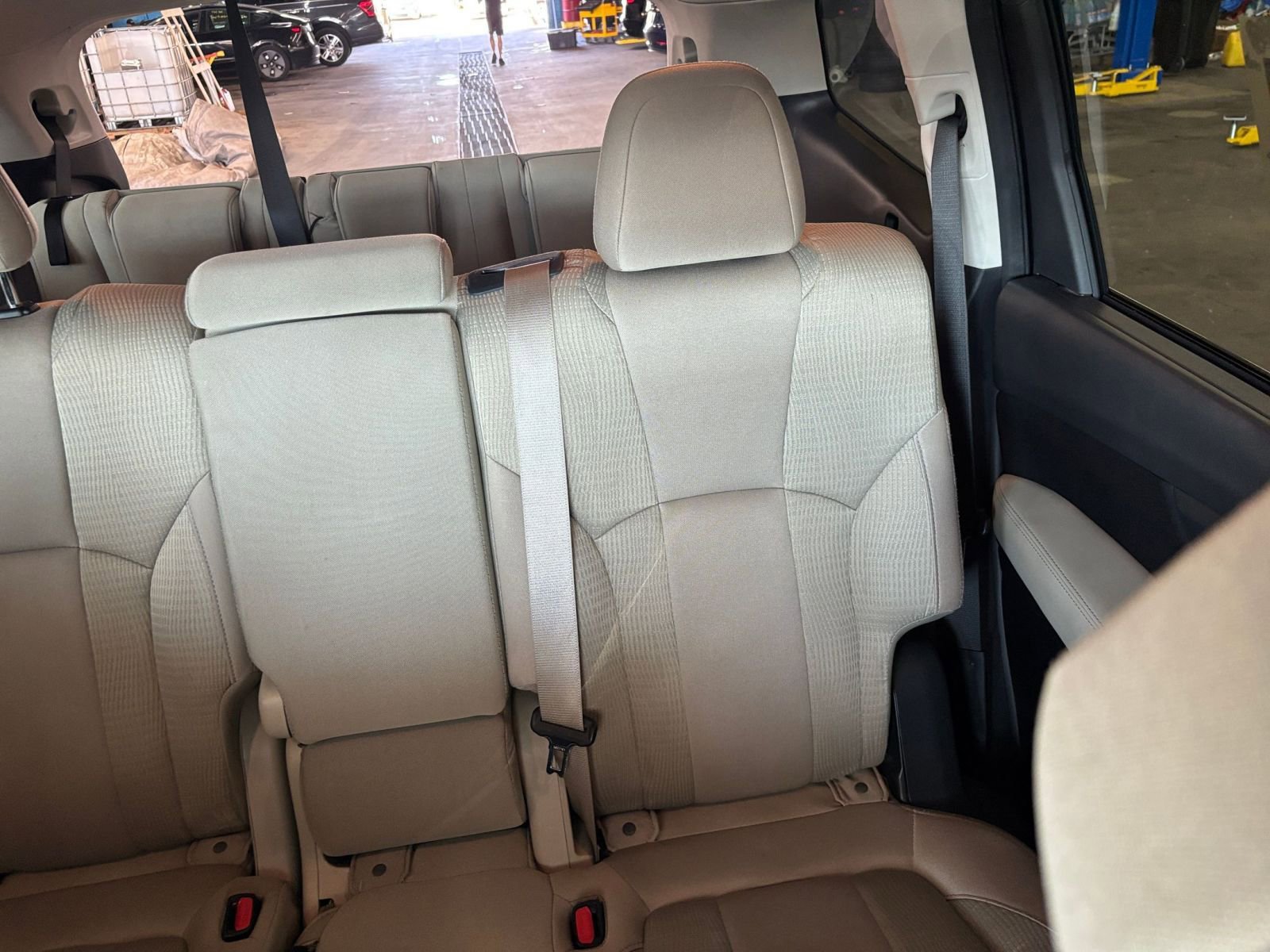 Used 2021 Subaru Ascent Premium w/ Convenience Package image 40