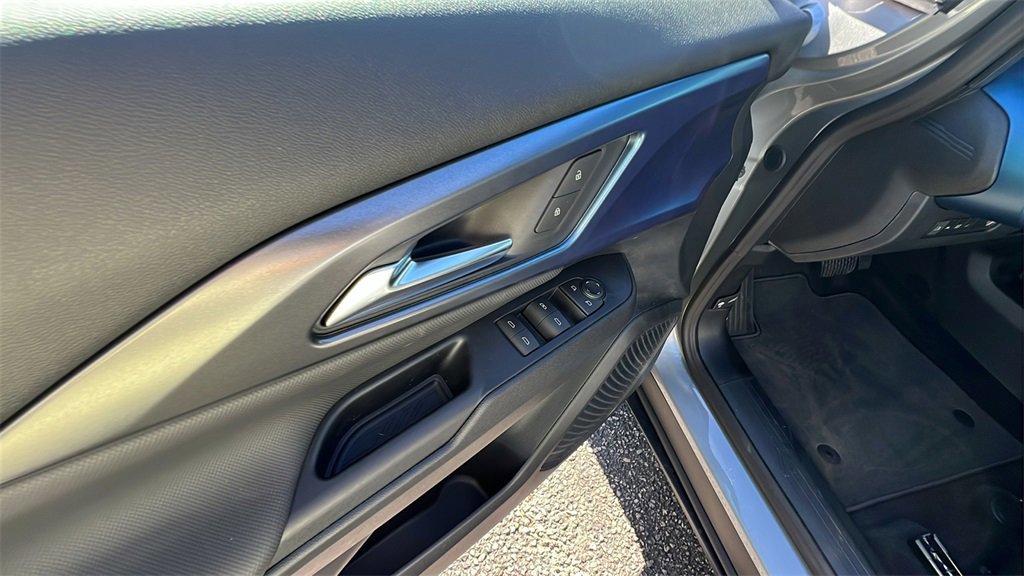 New 2026 Chevrolet Equinox EV LT image 12