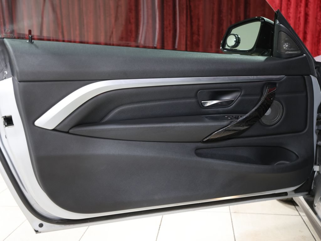 Used 2016 BMW 435i Coupe w/ M Sport Package RWD image 11