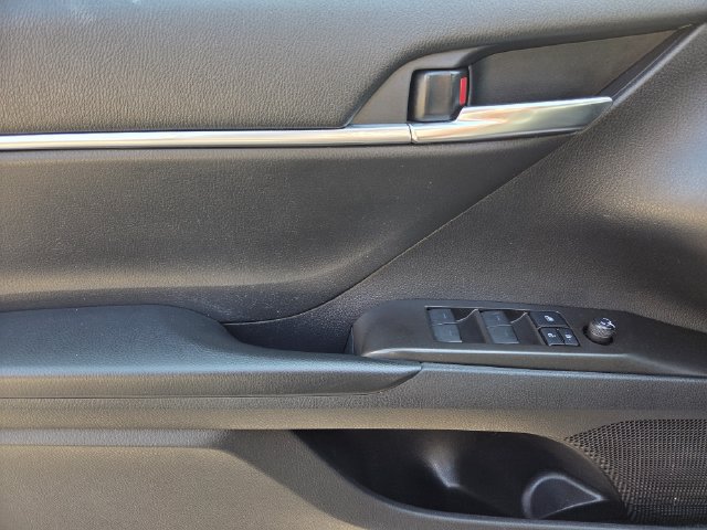 Certified 2022 Toyota Camry SE w/ Convenience Package FWD image 12