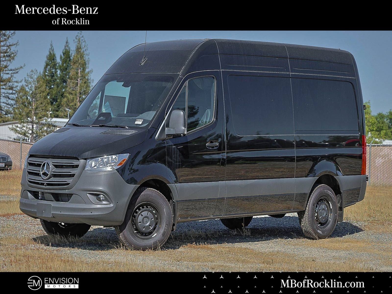 New 2025 Mercedes-Benz Sprinter 2500 image 1