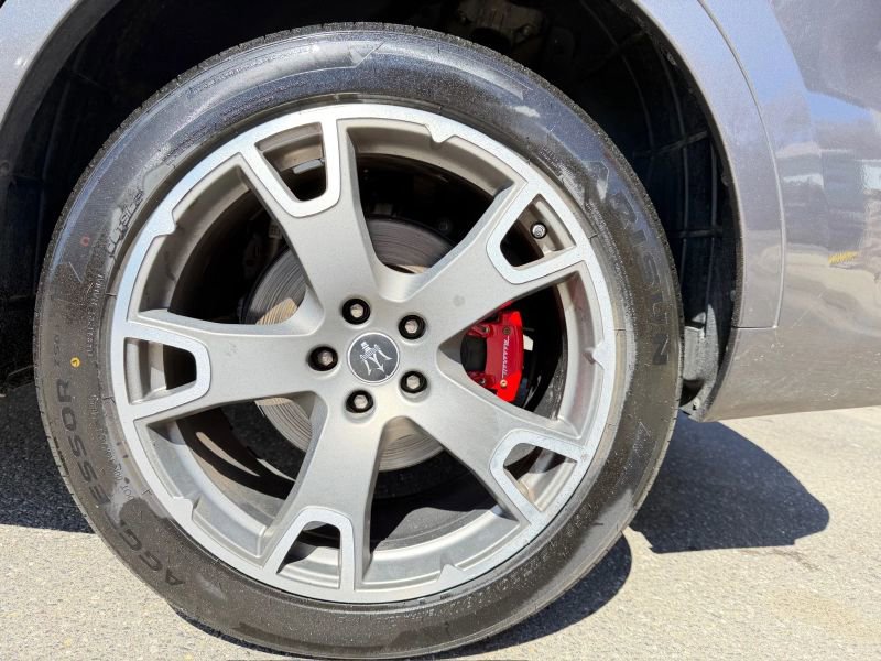 Used 2020 Maserati Levante GranSport image 31