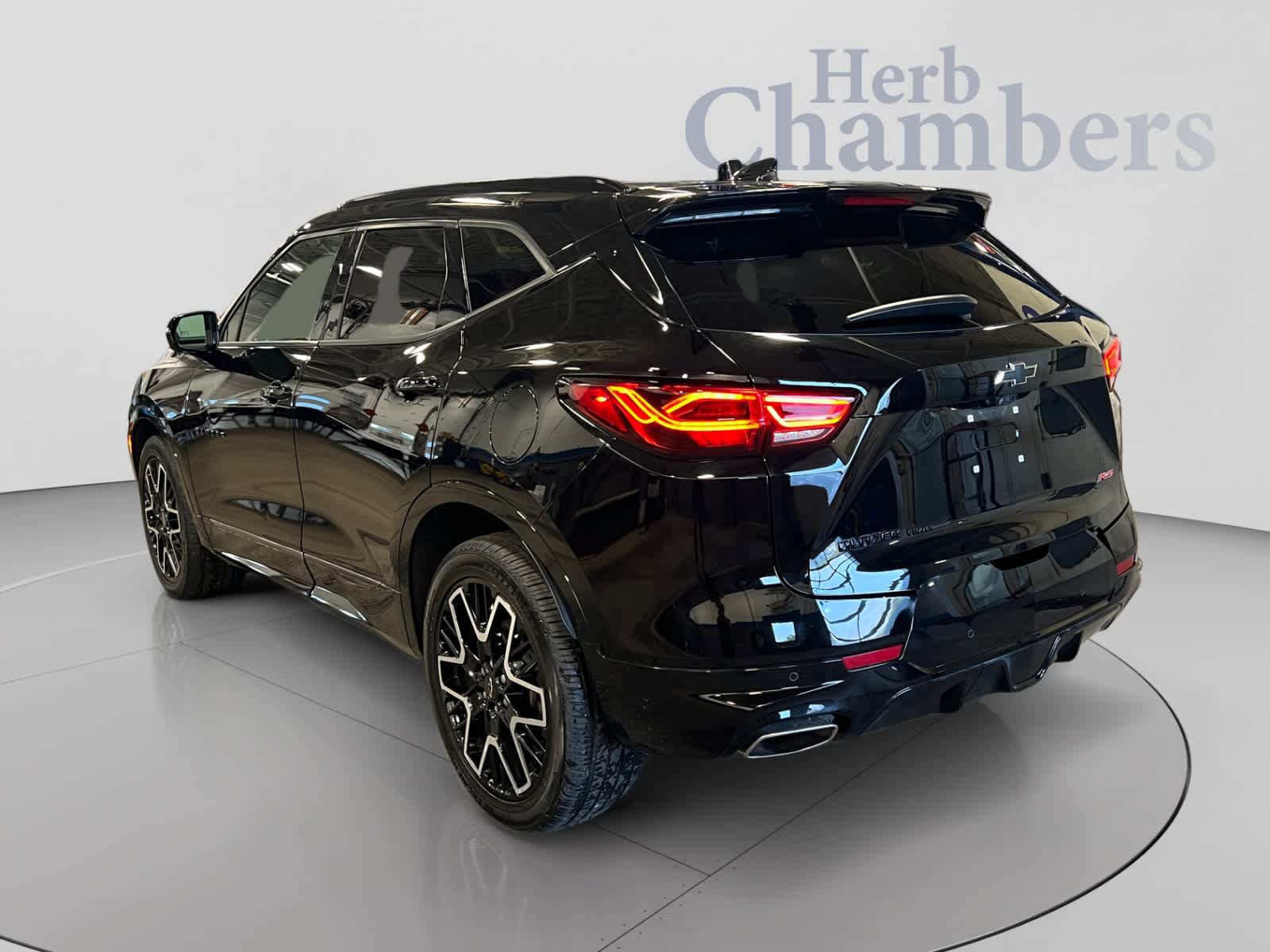 Certified 2023 Chevrolet Blazer RS w/ Driver Confidence II Package AWD/4WD image 3