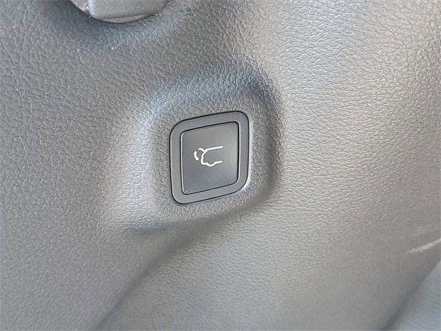 New 2026 Jeep Compass Limited w/ Sun, Sound & Navigation Group image 9