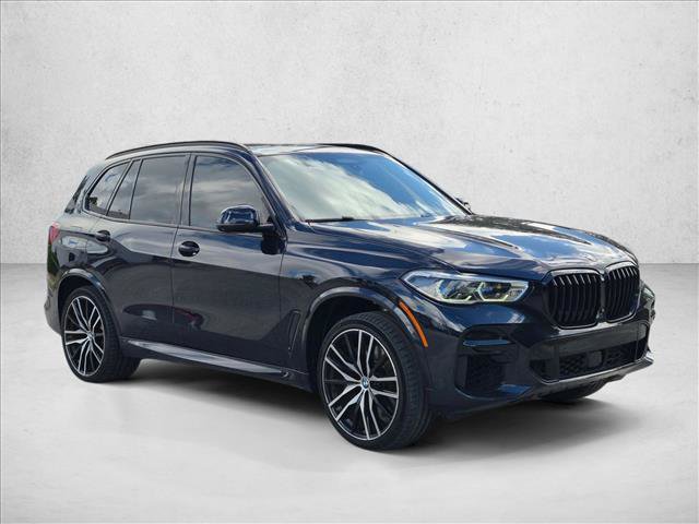 Used 2022 BMW X5 M50i w/ Executive Package AWD/4WD image 3