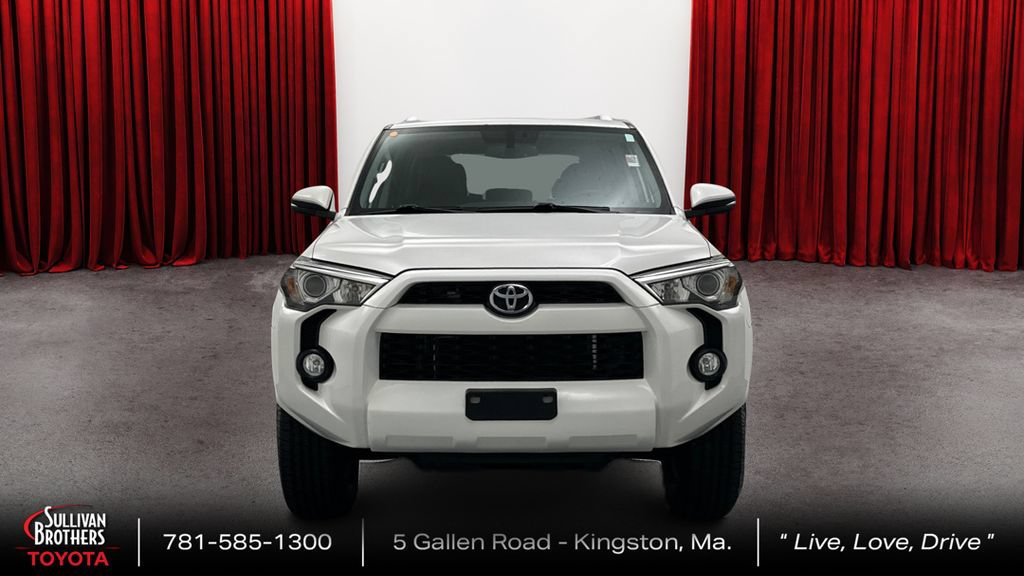 Used 2018 Toyota 4Runner SR5 Premium AWD/4WD image 2