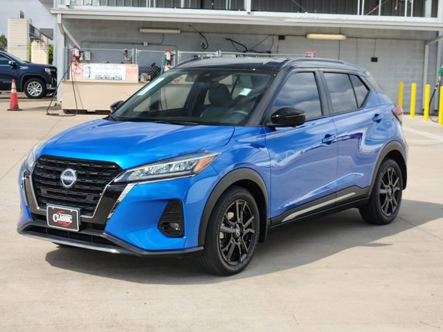 Used 2024 Nissan Kicks SR w/ SR Premium Package image 3