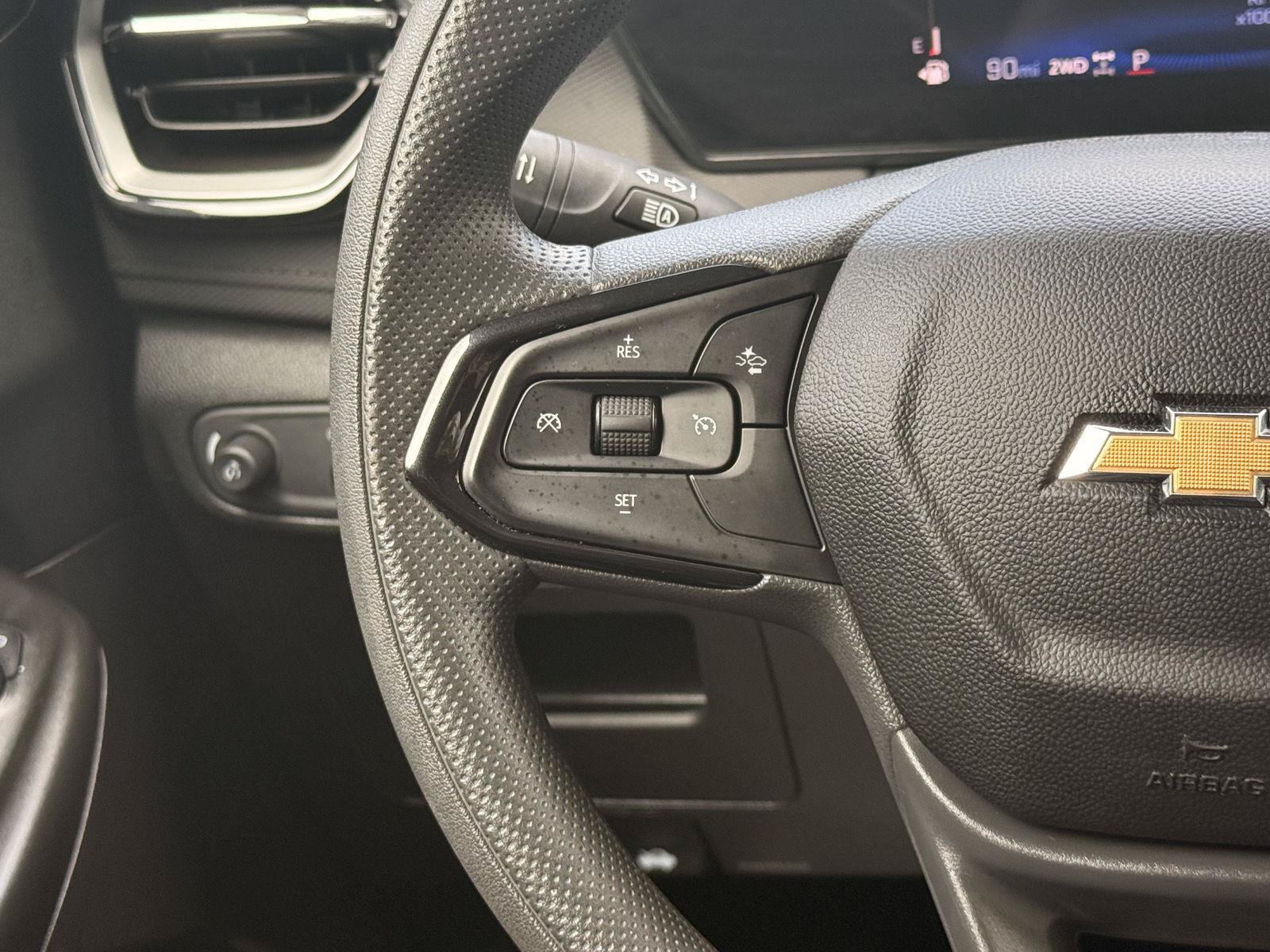 Used 2025 Chevrolet TrailBlazer LT AWD/4WD image 24