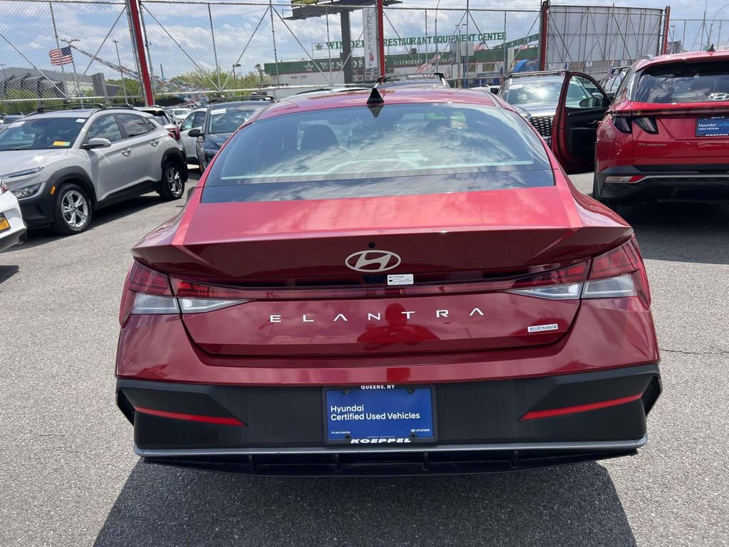 Certified 2025 Hyundai Elantra Hybrid FWD image 6