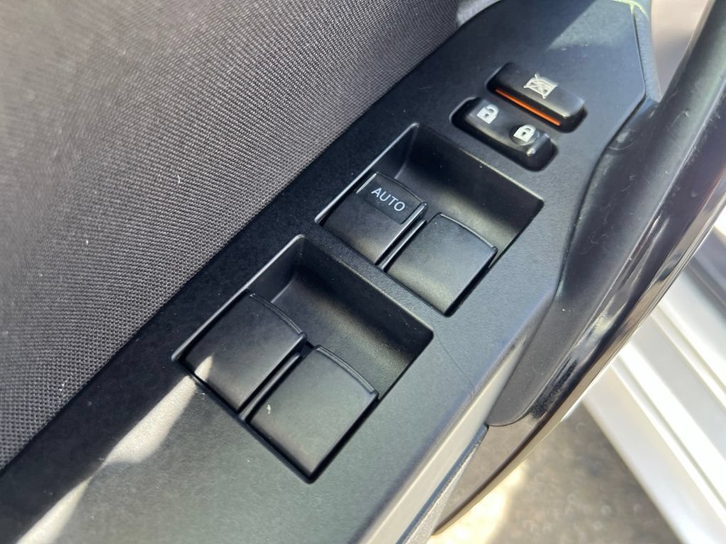 Certified 2018 Toyota Corolla iM w/ Carpet Mat Package (TMS) FWD image 34
