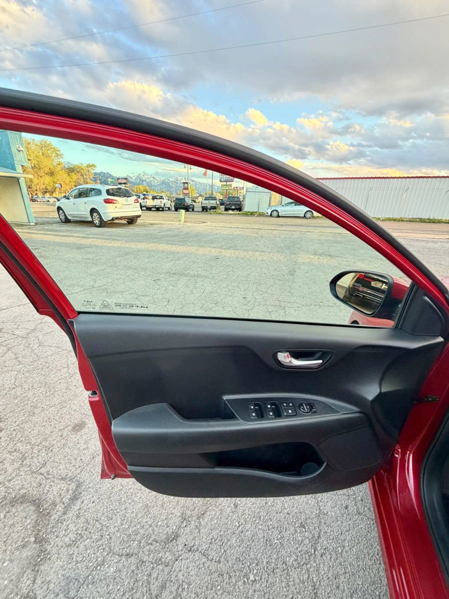 Used 2022 Kia Rio S image 26