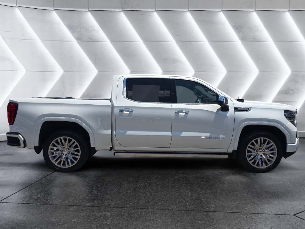 Used 2022 GMC Sierra 1500 Denali w/ Denali Reserve Package image 6