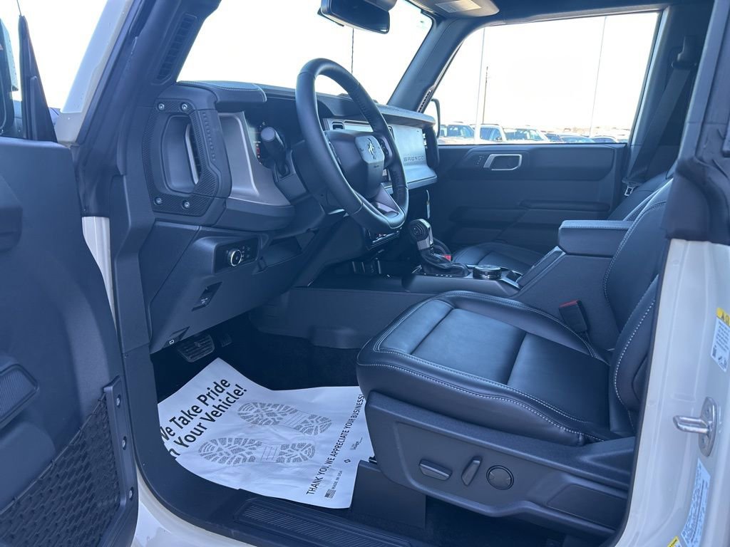 New 2025 Ford Bronco Outer Banks w/ Sasquatch Package image 18