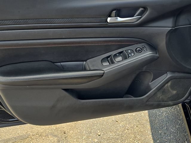 Used 2022 Nissan Altima 2.0 SR FWD image 28