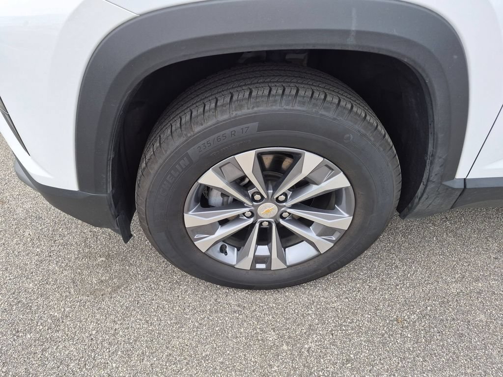 Used 2025 Chevrolet Equinox LT AWD/4WD image 31