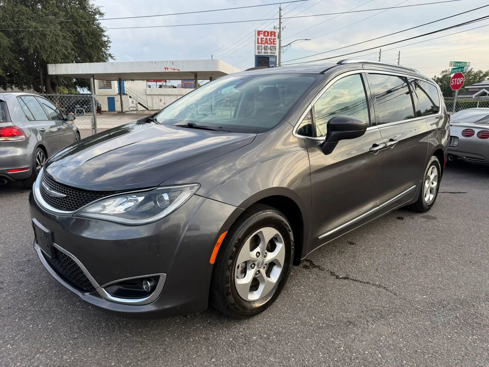 Used 2017 Chrysler Pacifica Touring-L Plus