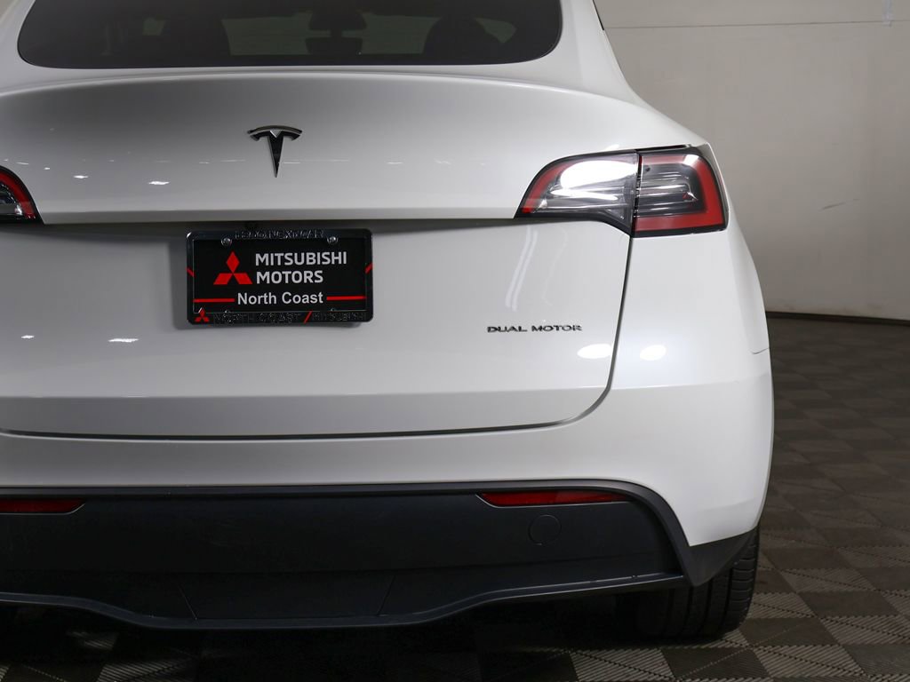 Used 2023 Tesla Model Y AWD image 15