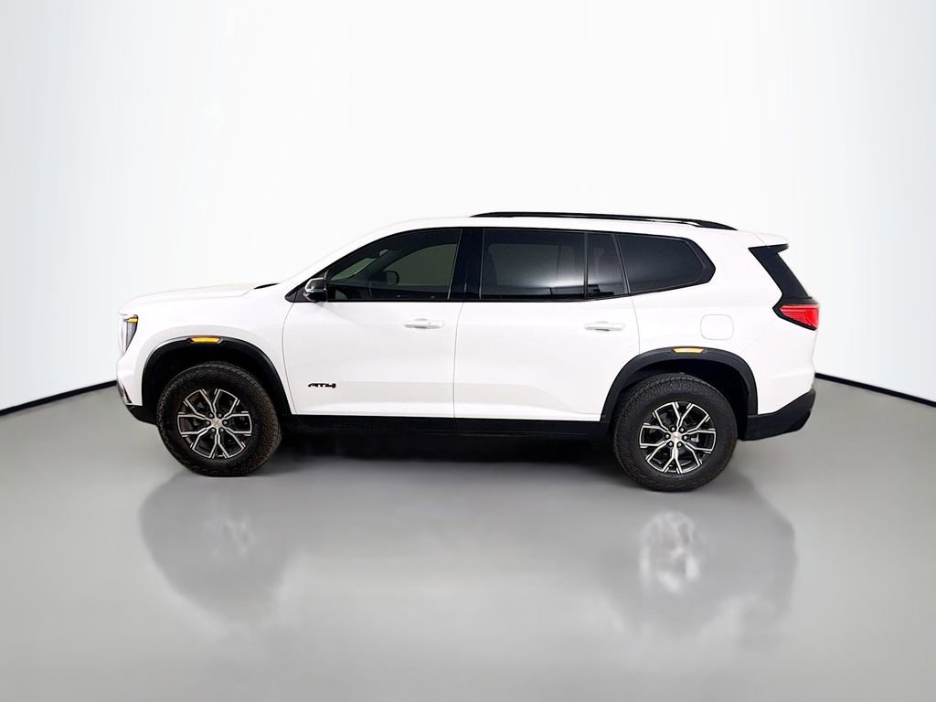 Used 2025 GMC Acadia AT4 w/ Luxury Package image 4