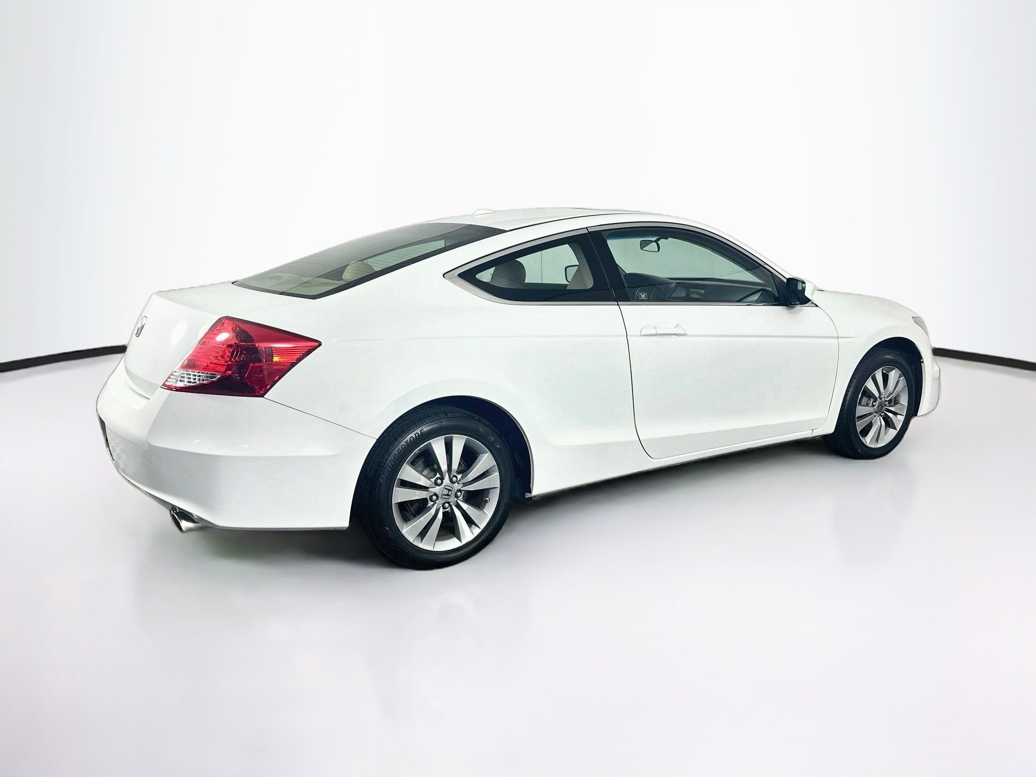 Used 2011 Honda Accord EX-L image 9