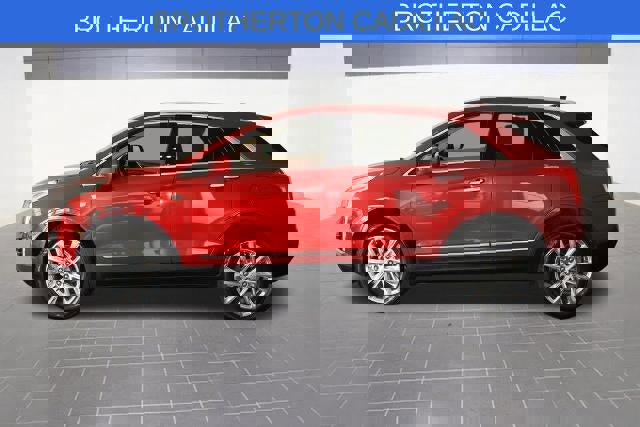 Used 2019 Cadillac XT5 Platinum AWD/4WD image 2