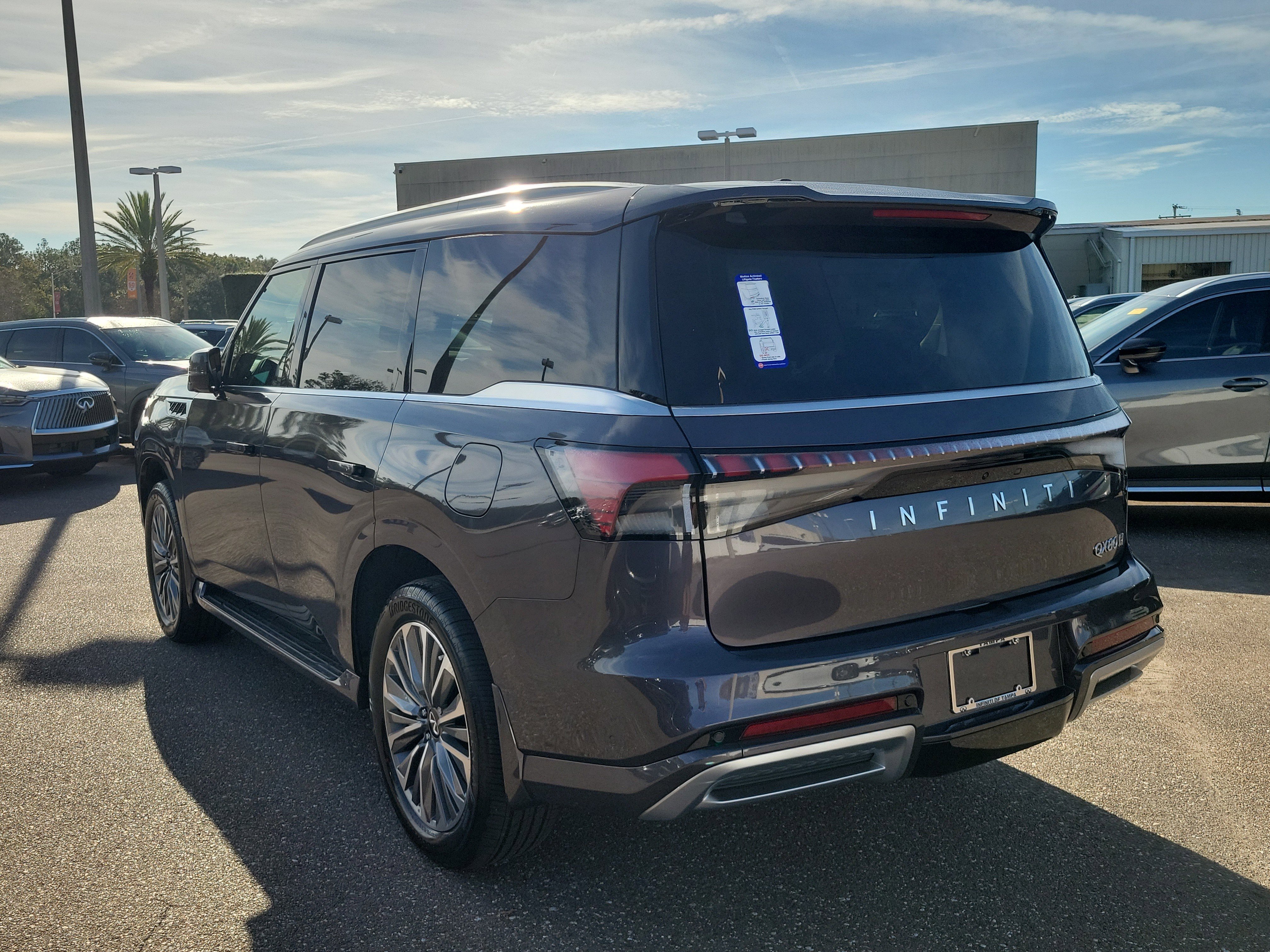 New 2026 INFINITI QX80 Luxe w/ Cargo Package image 4