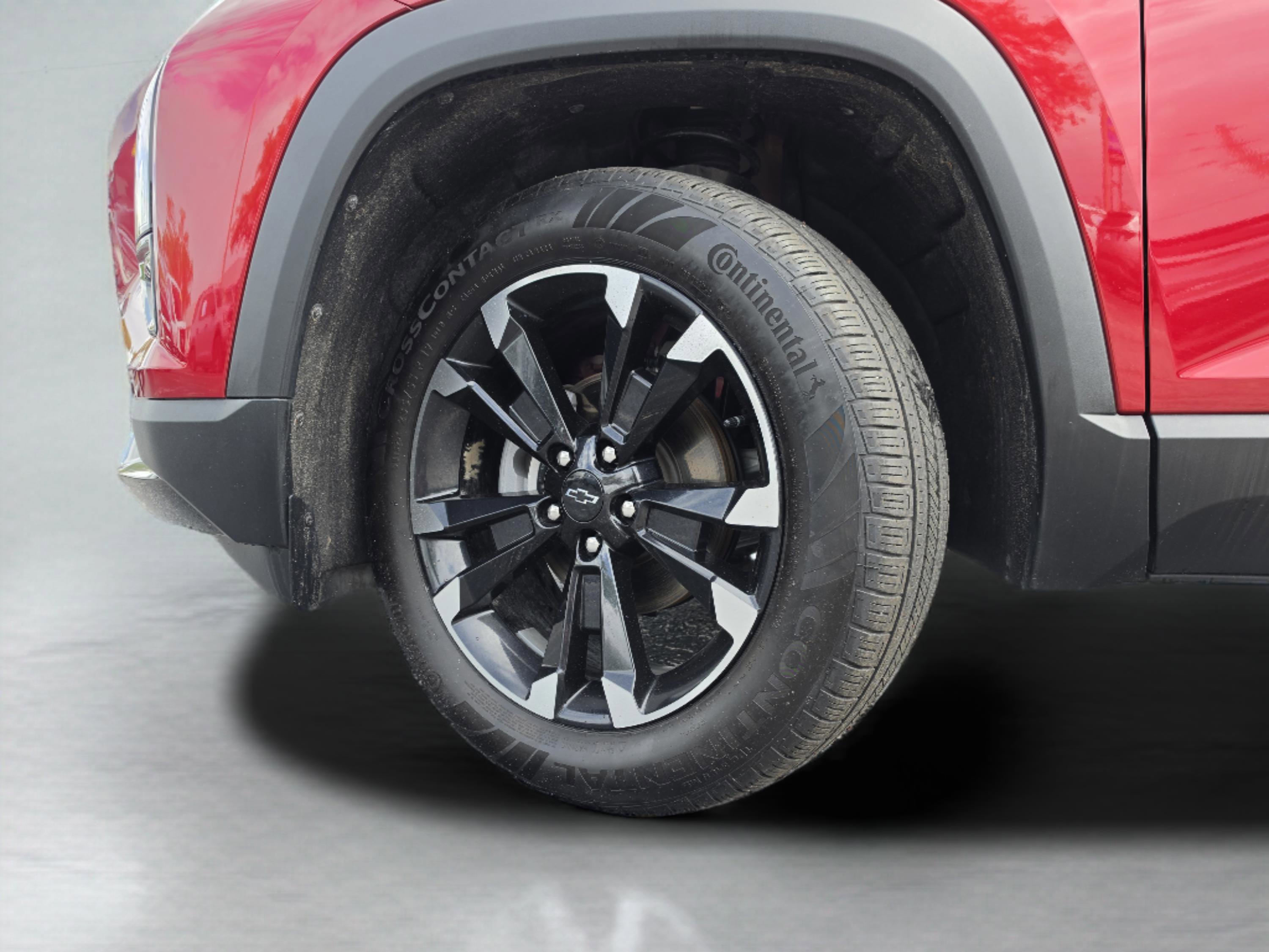 Used 2025 Chevrolet Equinox RS w/ Safety and Technology Package AWD/4WD image 43