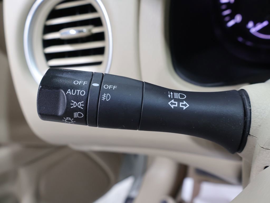 Used 2014 Nissan Pathfinder SL AWD/4WD image 40